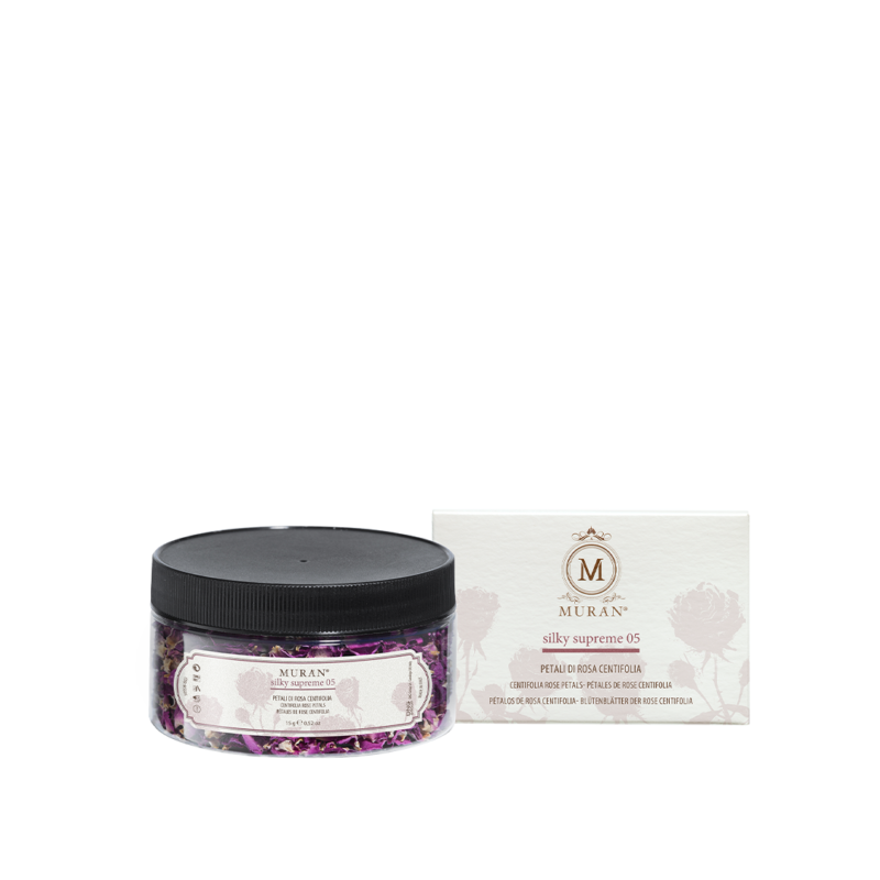 Silky Supreme 05 Пелюстки троянди центифолії